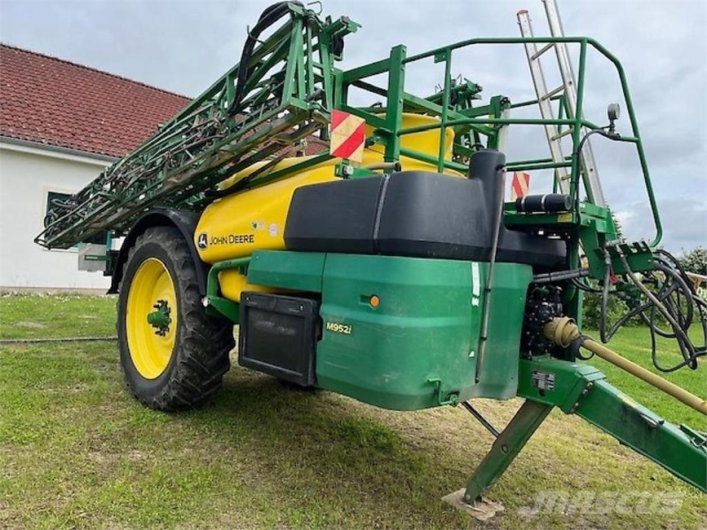 John Deere M952I Getrokken spuitmachines