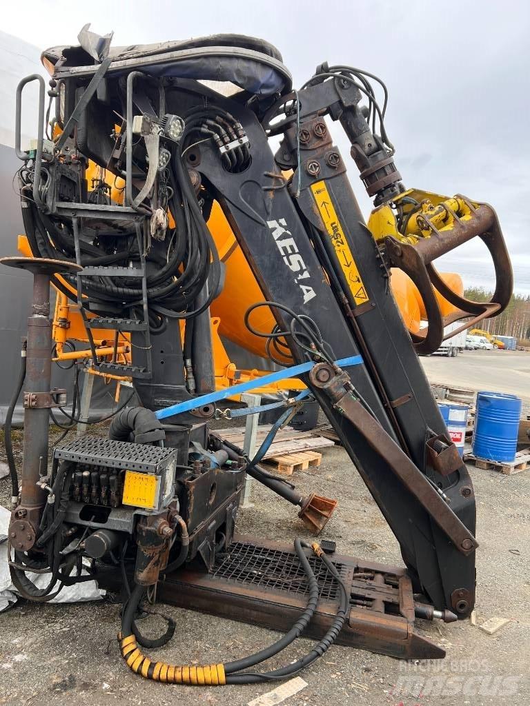 Kesla 2110ZT Houtkranen