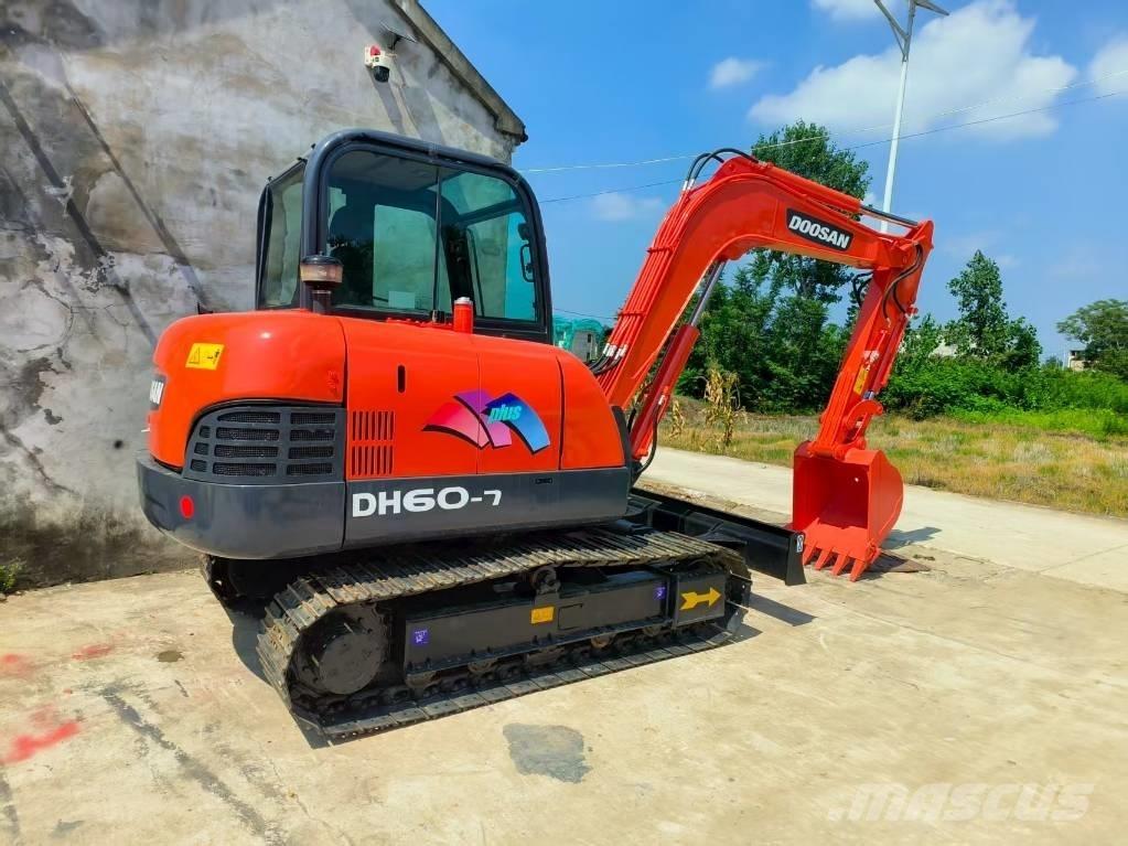 Doosan DH 60 Minigraafmachines < 7t