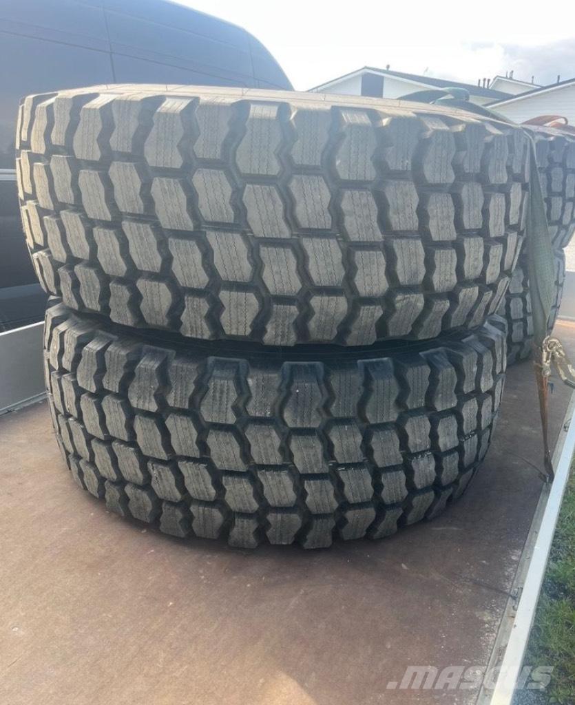 Michelin 23,5-25 Overige gebruikte aanbouwapparatuur en componenten