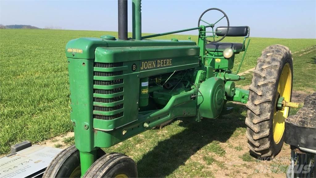John Deere Model B Tractoren
