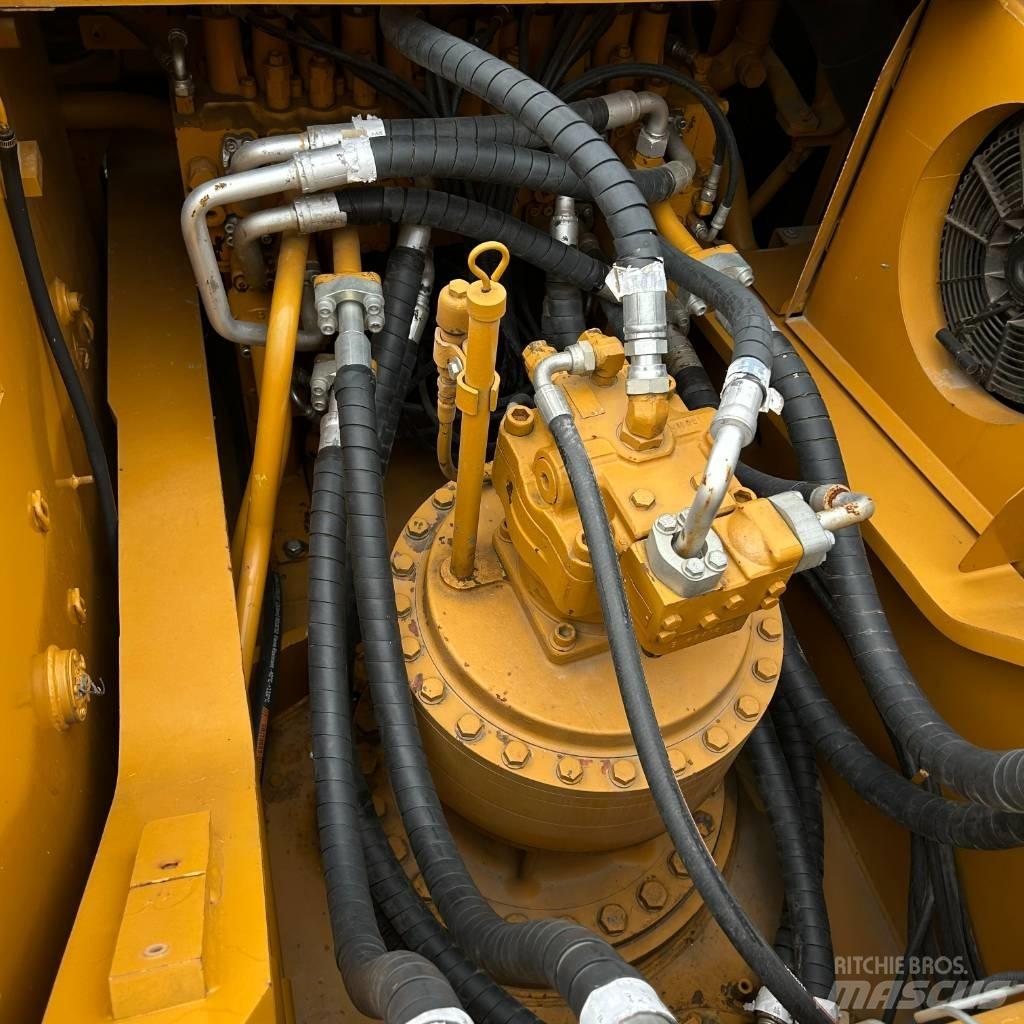 CAT 330D2 Rupsgraafmachines