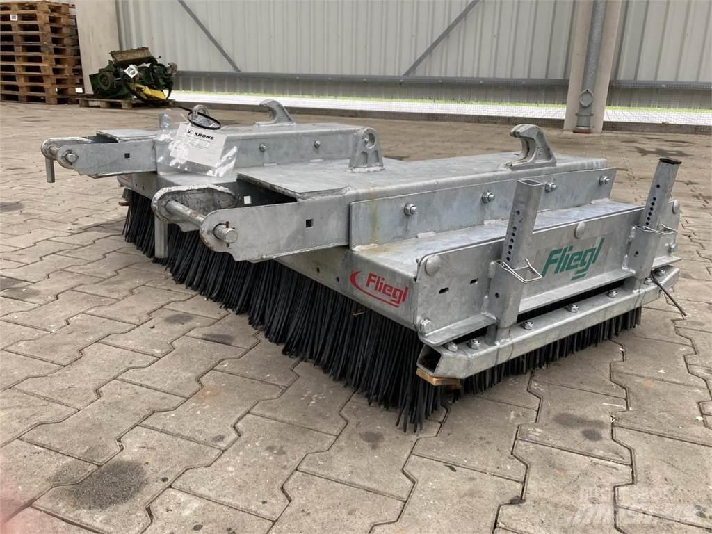 Fliegl Löwe 1,50m Veegmachines