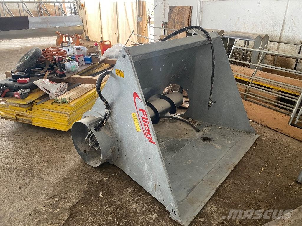 Fliegl EFSFLM150002V Uitkuilmachines