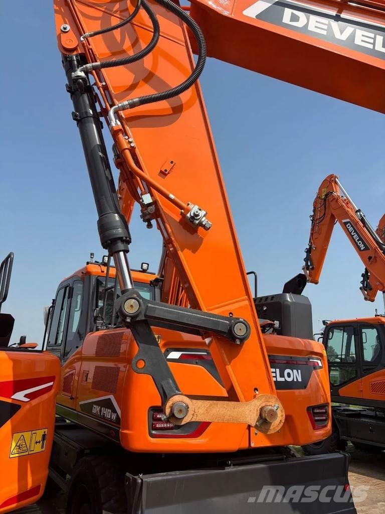 Develon DX255LC-7 Rupsgraafmachines