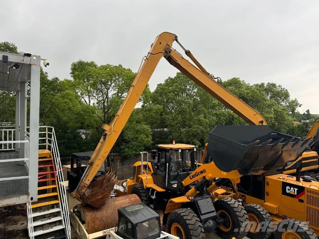 CAT 320 B Amfibische graafmachines