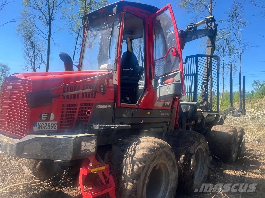 Komatsu 845 Uitrijwagens