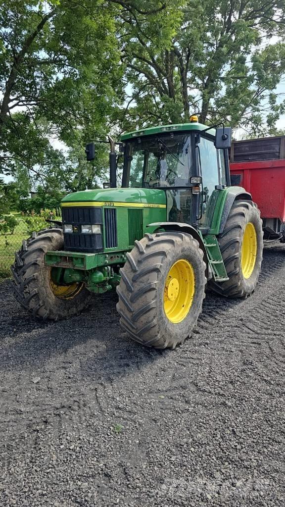 John Deere 6910 Tractoren