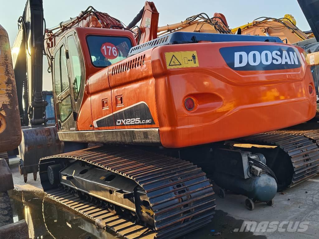 Doosan DX 225 LC Rupsgraafmachines