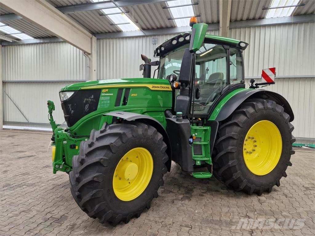 John Deere 6R 250 Tractoren