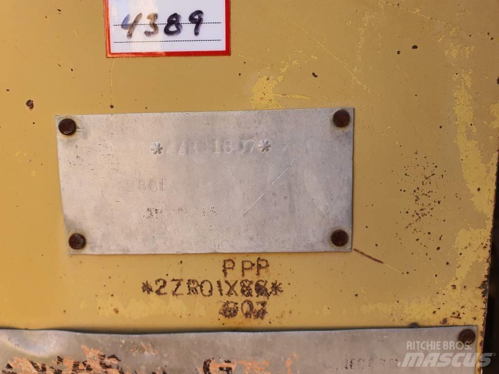 CAT 988 F II Wielladers