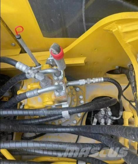 Komatsu 220-8K Rupsgraafmachines