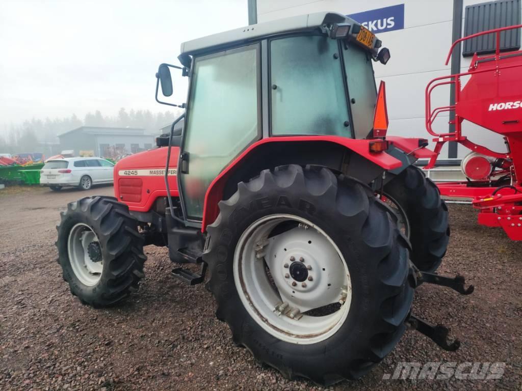 Massey Ferguson 4245 Tractoren