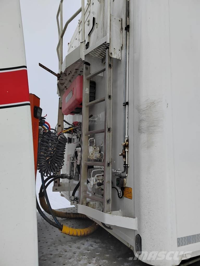 Knapen K 502 Hout snipper oplegger