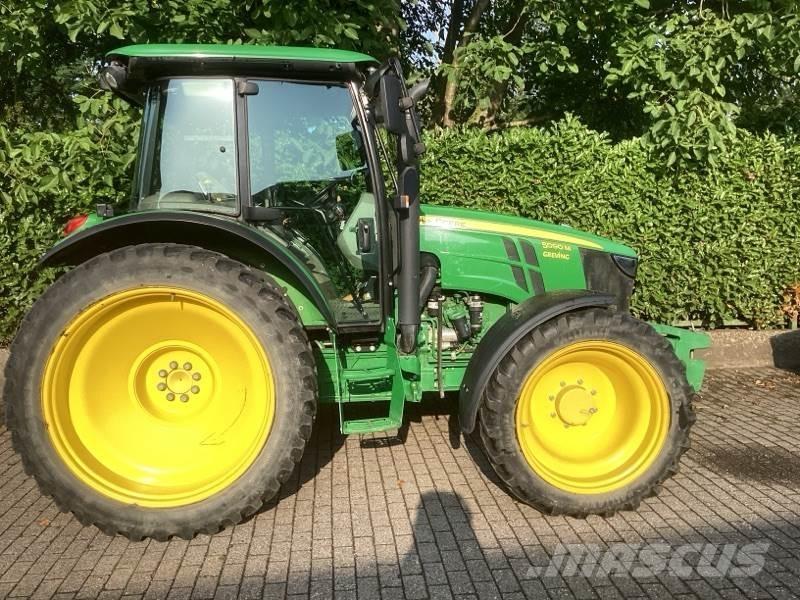 John Deere 5090M Tractoren