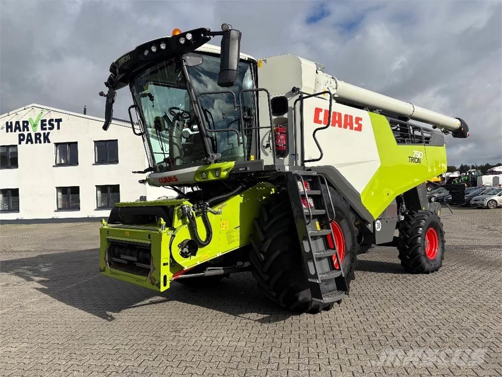 CLAAS TRION 750 Maaidorsmachines