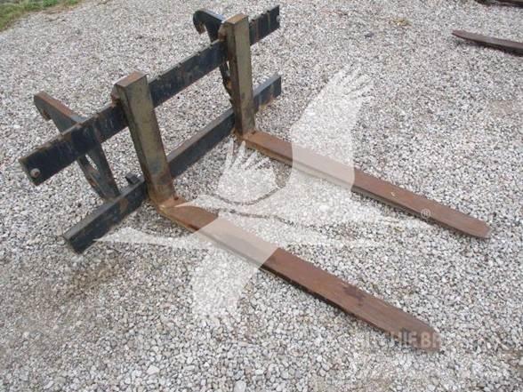 CAT 48 FORKS Vorken