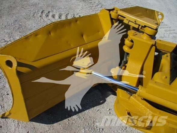 CAT D3G XL Rupsdozers