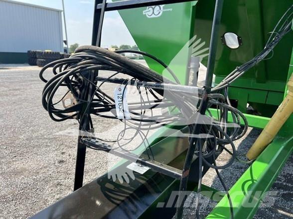 J&M 1326-22S Graantransportwagen
