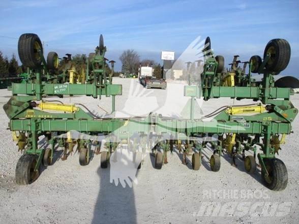 John Deere 85 Row crop cultivators