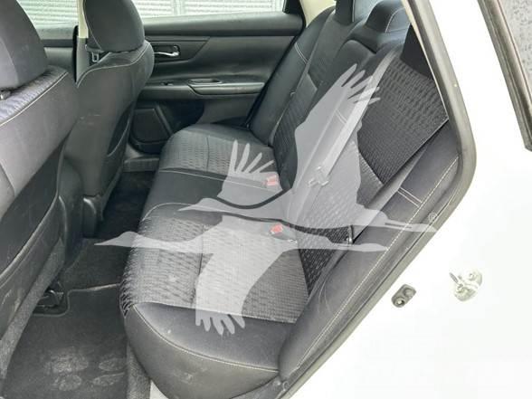 Nissan ALTIMA Auto's