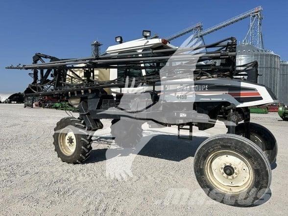SpraCoupe 4450 Zelfrijdende spuitmachines
