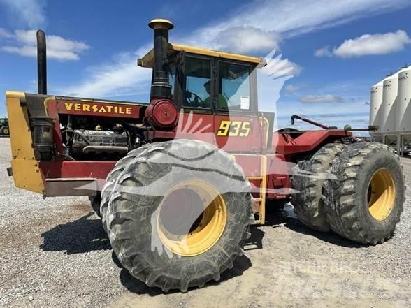 Versatile 935 Tractoren