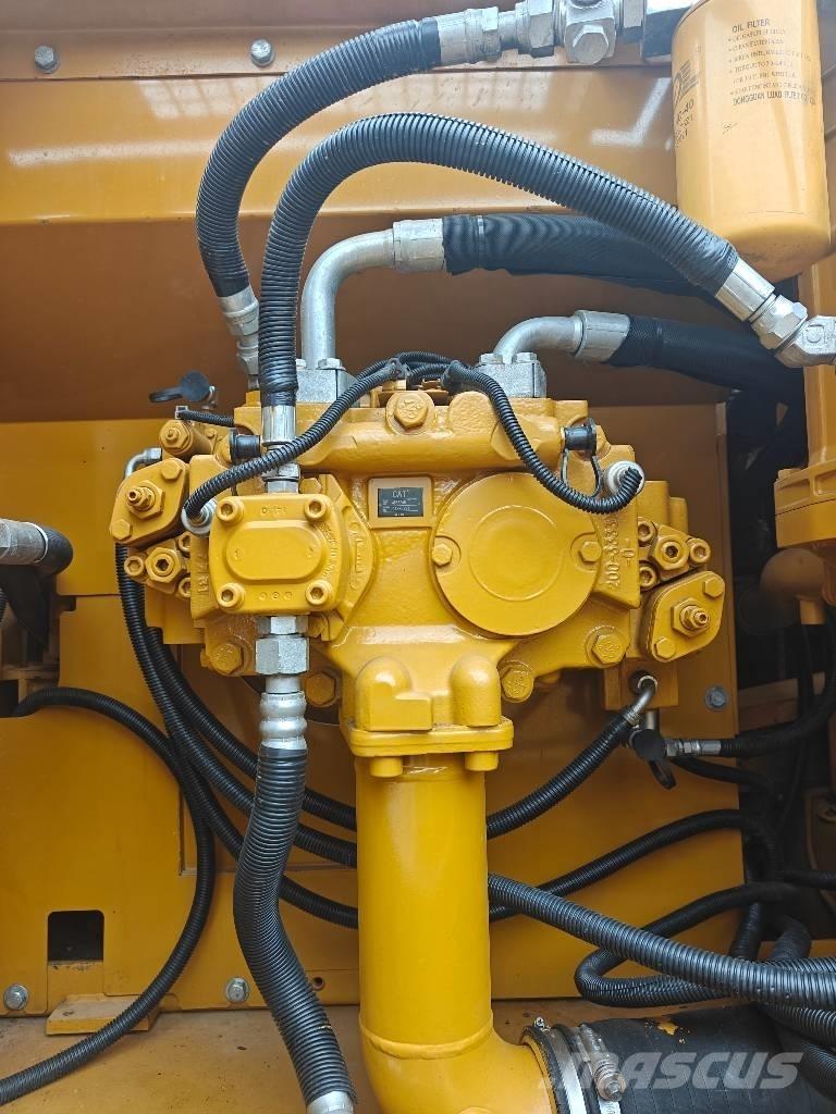 CAT 329 D2 L Rupsgraafmachines