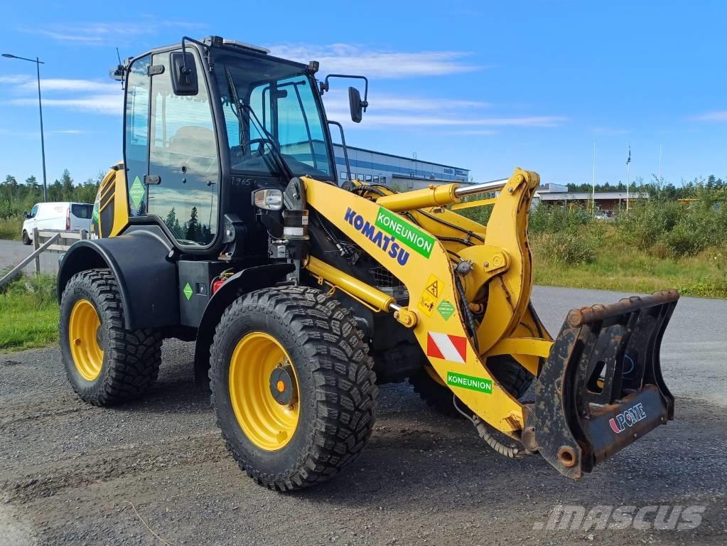 Komatsu WA 100 M-8 Wielladers