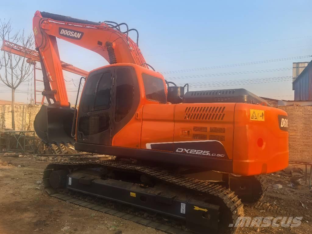 Doosan DX 225 LC Rupsgraafmachines
