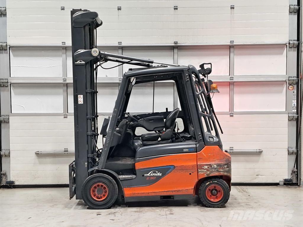 Linde E30-01 Elektrische heftrucks
