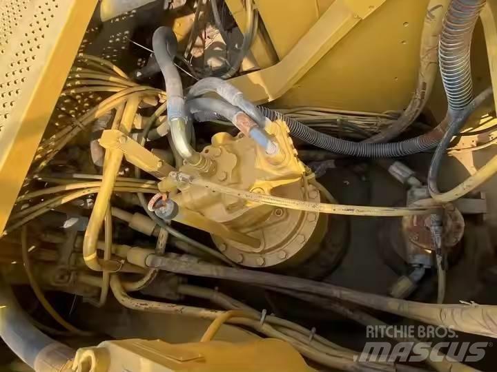 CAT CAT325B Rupsgraafmachines