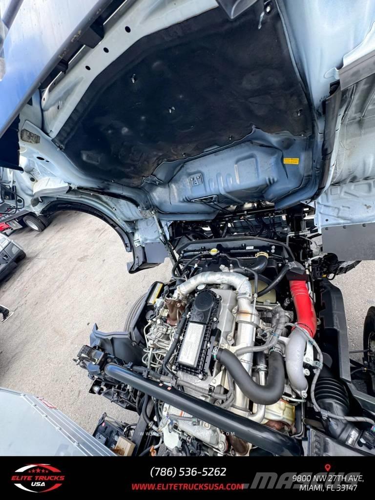 Hino 155 Bakwagens met gesloten opbouw