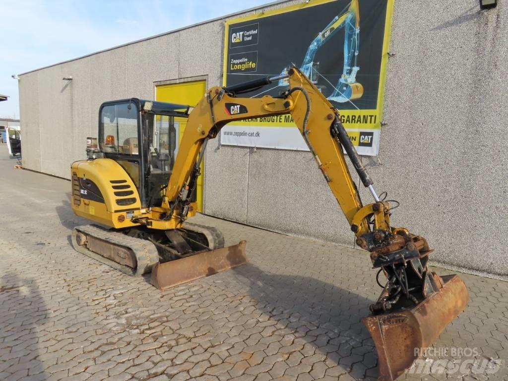 CAT 302.5 C Minigraafmachines < 7t