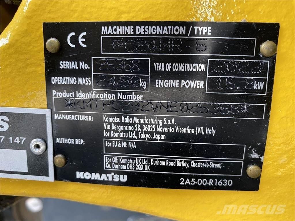 Komatsu PC24MR-5 Wielgraafmachines