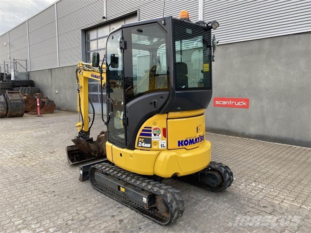 Komatsu PC24MR-5 Wielgraafmachines