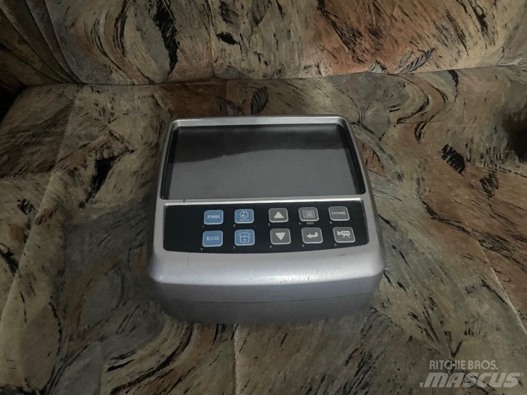 Doosan DX 140 LCR-3 Electronics