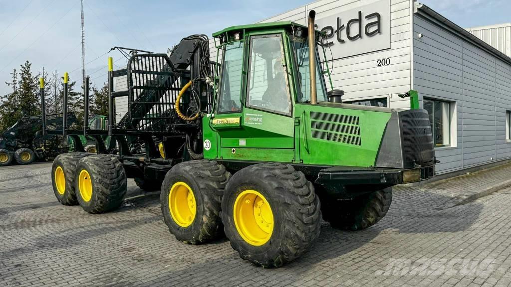 John Deere 1110 D Uitrijwagens