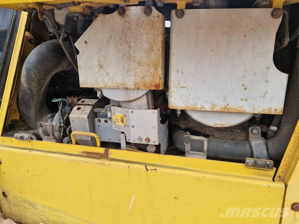 Komatsu D 65 PX-18 Rupsdozers
