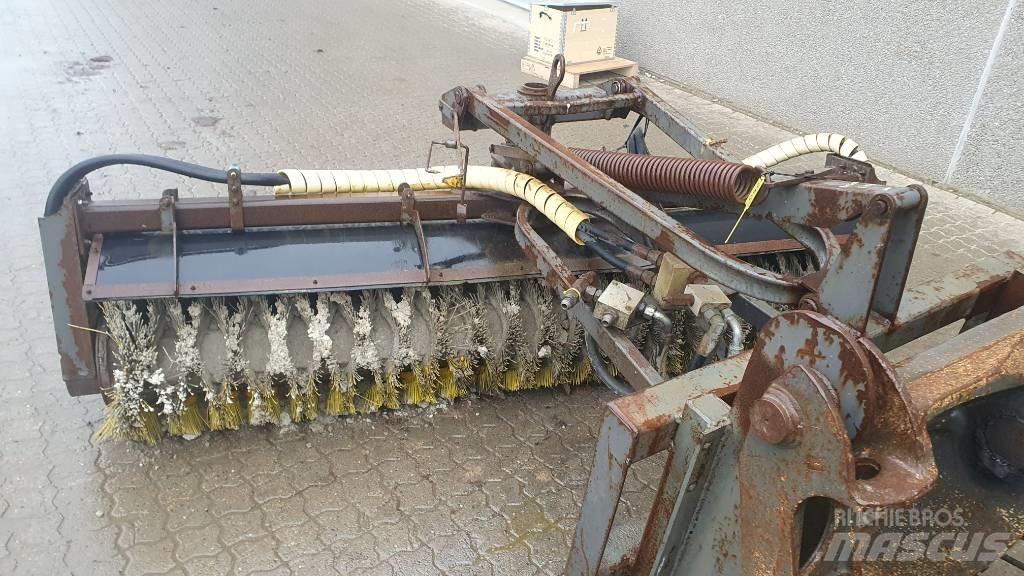 Holms 2,5 m kost Overige wegenonderhoudsmachines