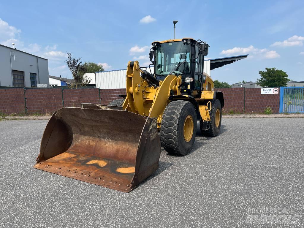 CAT 930M Wielladers