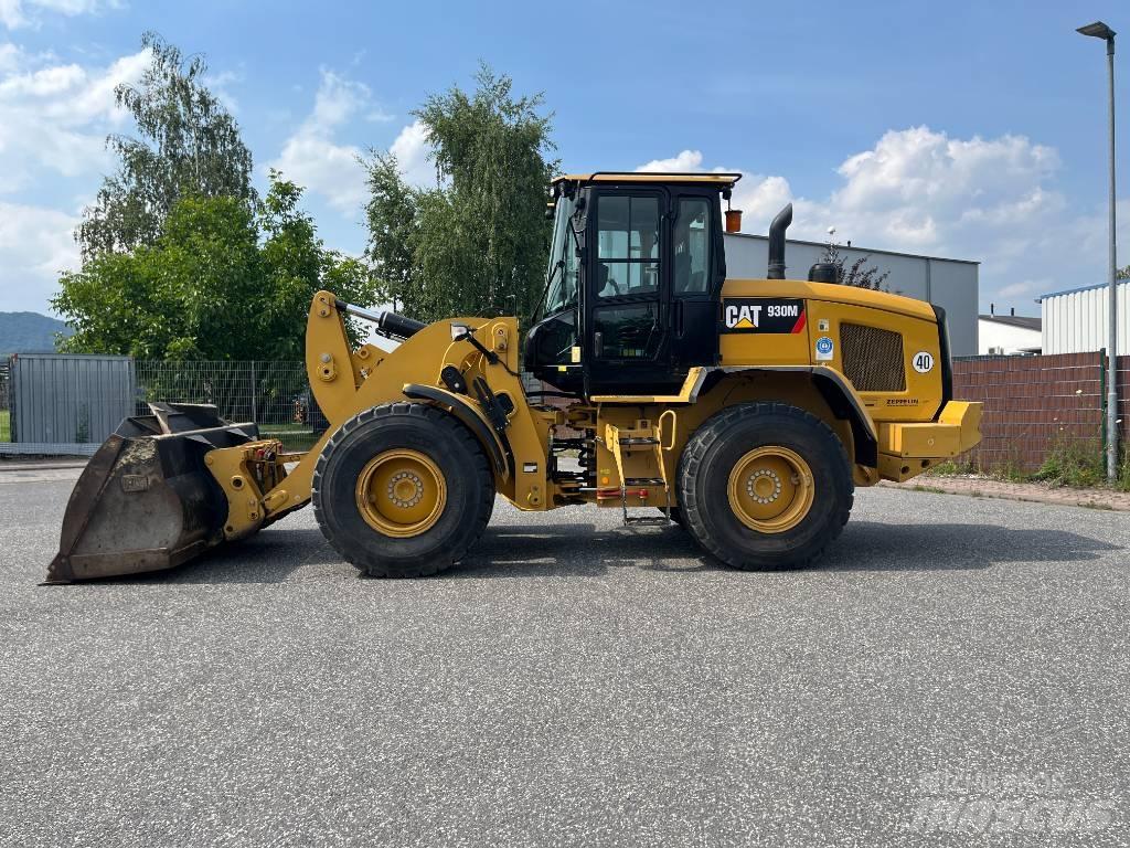 CAT 930M Wielladers