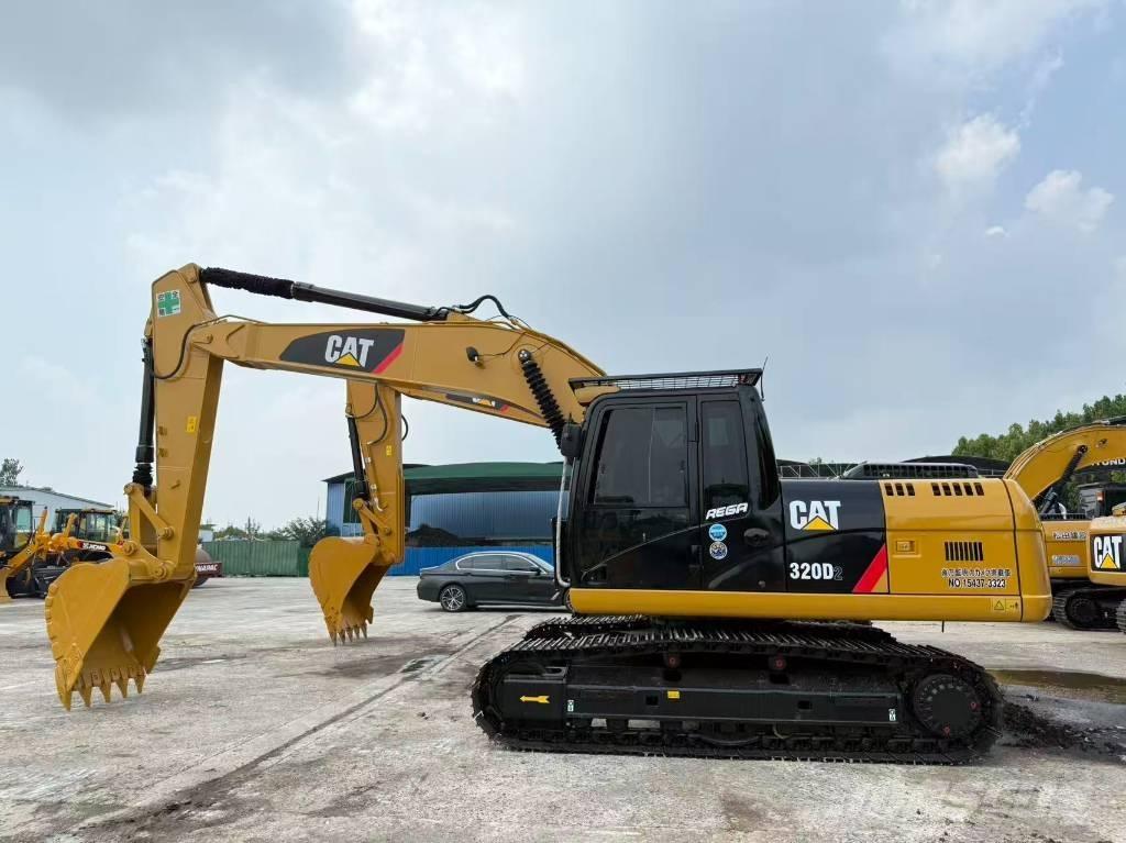CAT 320D2 Rupsgraafmachines