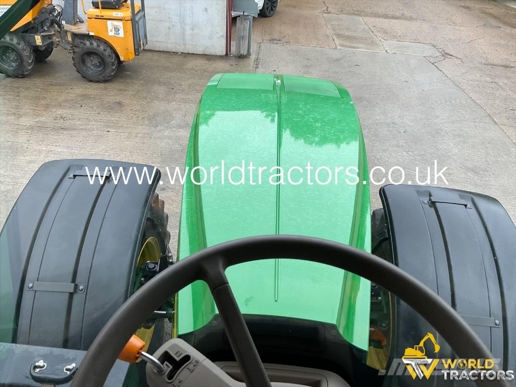 John Deere 7310 R Tractoren