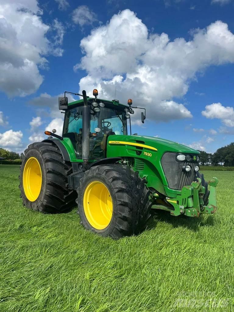John Deere 7930 Tractoren