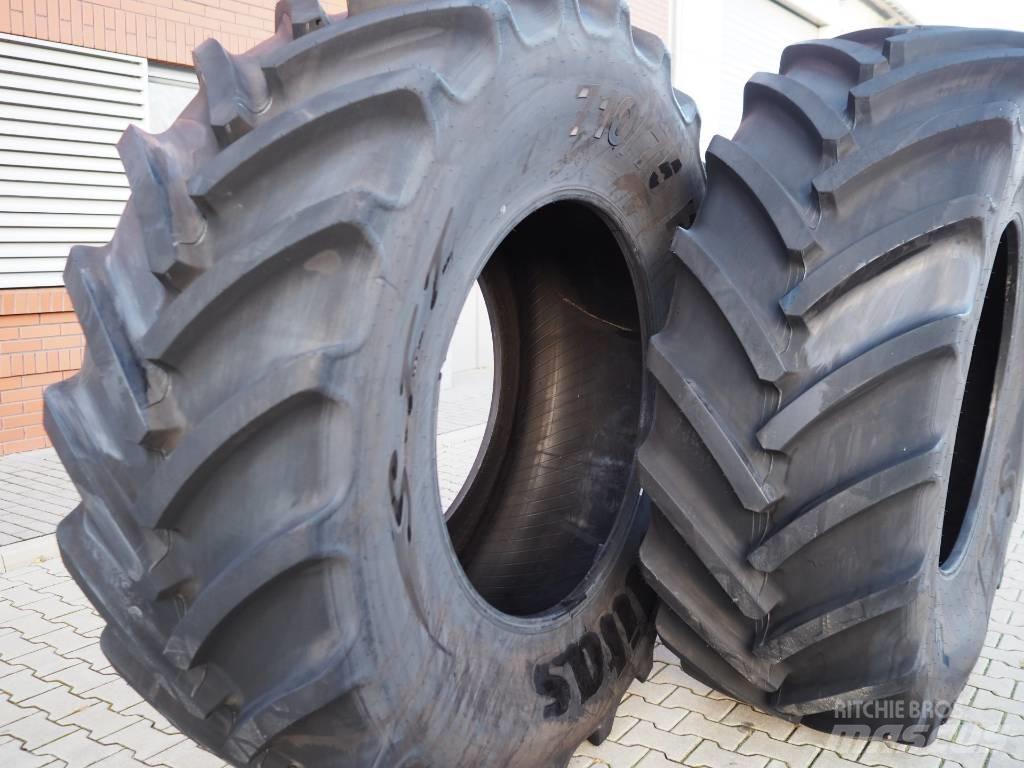 Mitas SFT 710/75 R42 Banden, wielen en velgen