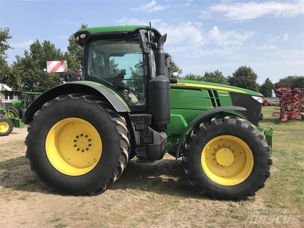 John Deere 7310R Tractoren