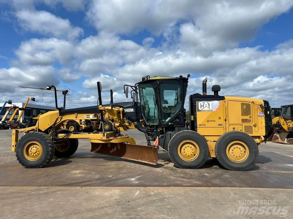 CAT 140M2 Graders