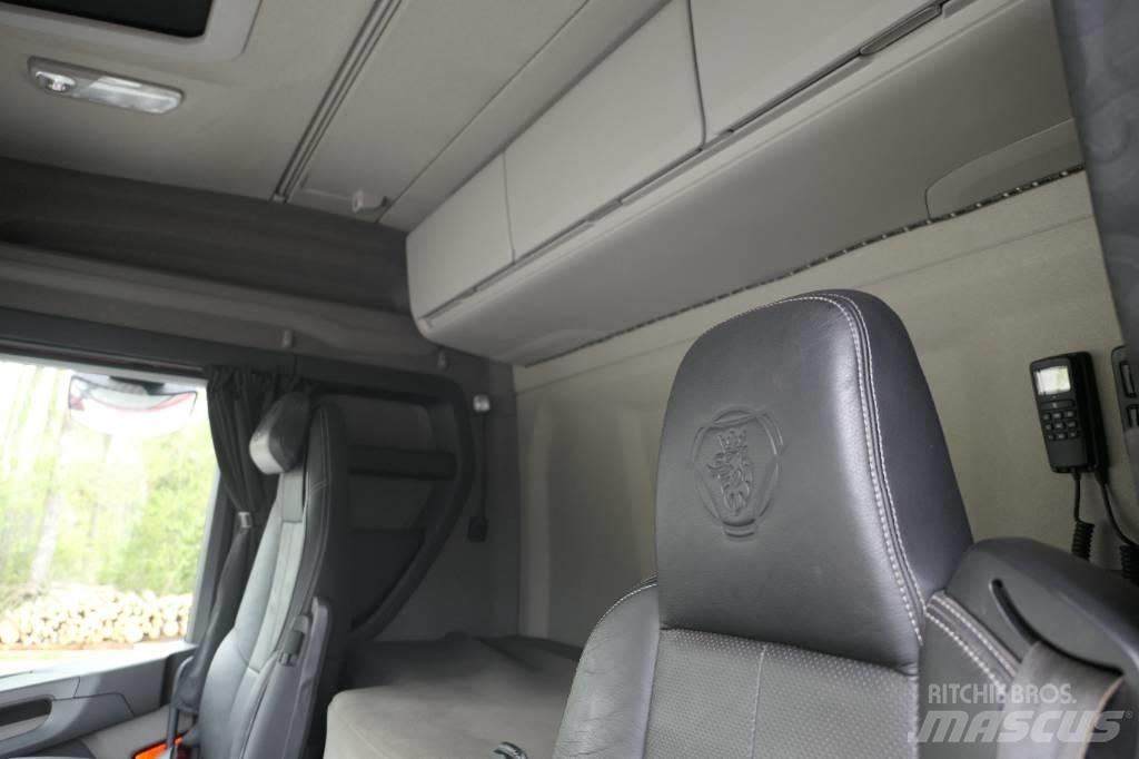 Scania R500 B6x2*4NB Vrachtwagen met containersysteem