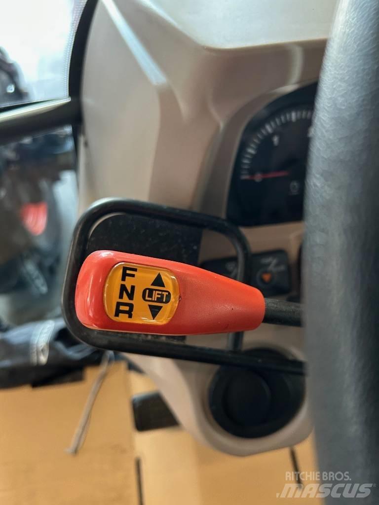 Kubota M 7040 DT Tractoren